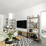Apartamento Upstays Banane Center 80M Apartment *
