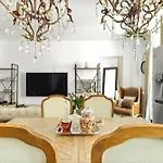 Apartamento Upstays Banane Center 80M Apartment *